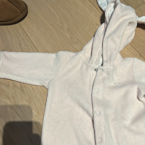 Livly - Picture 5 of 5